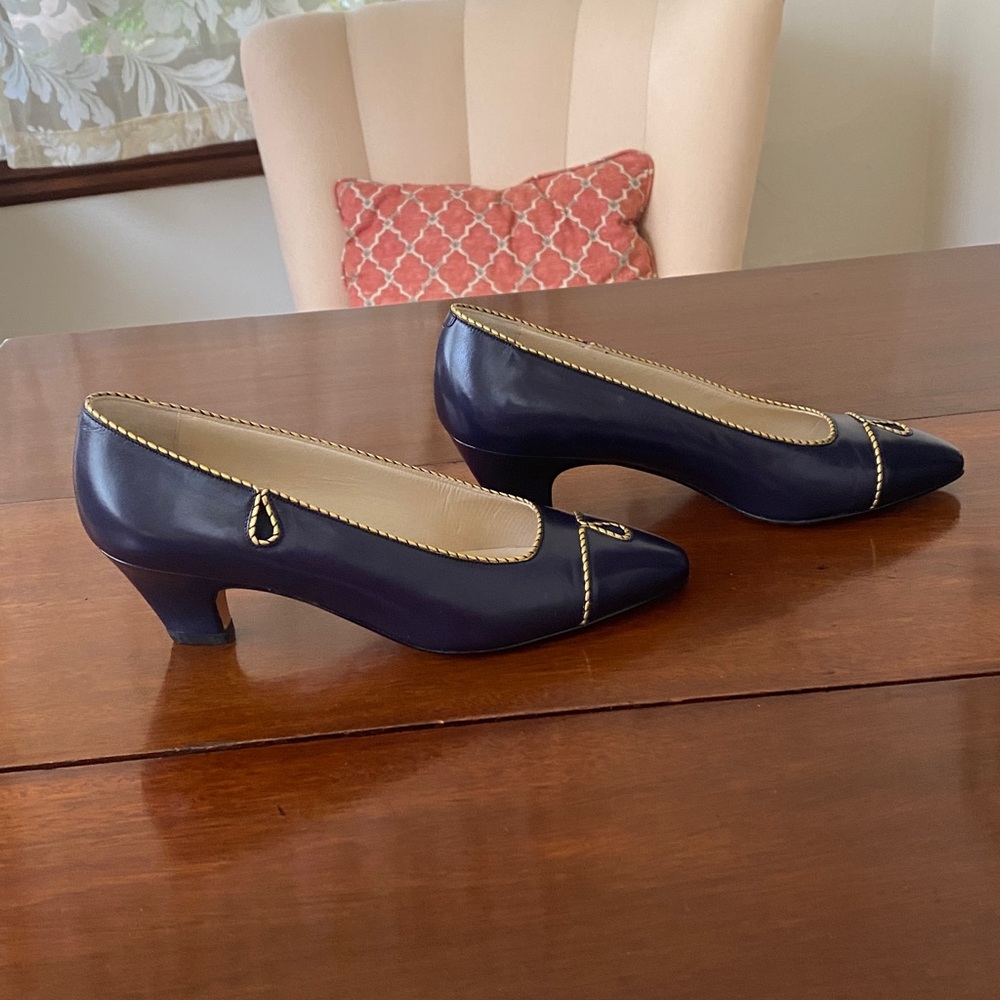 Bally Elegant Navy Blue All Leather 2” Heels Gold Trim Made in Italy NWT 6 1/2 M